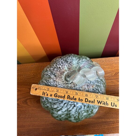 Hand blown art glass green swirl stem pumpkin fall autumn Halloween decoration - Picture 6 of 6